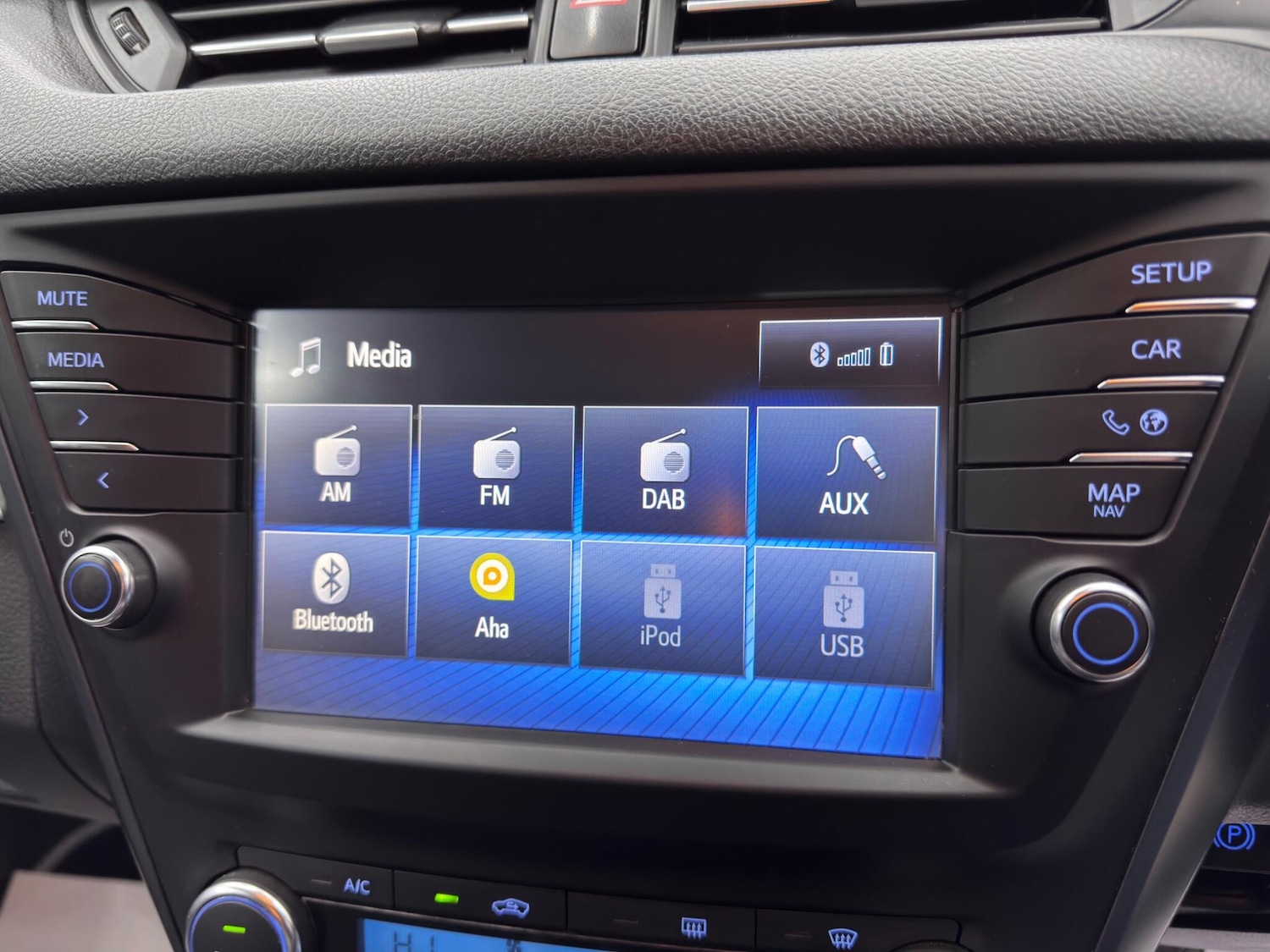 Used Toyota Avensis 2017 for sale - 76348754: Photo 30