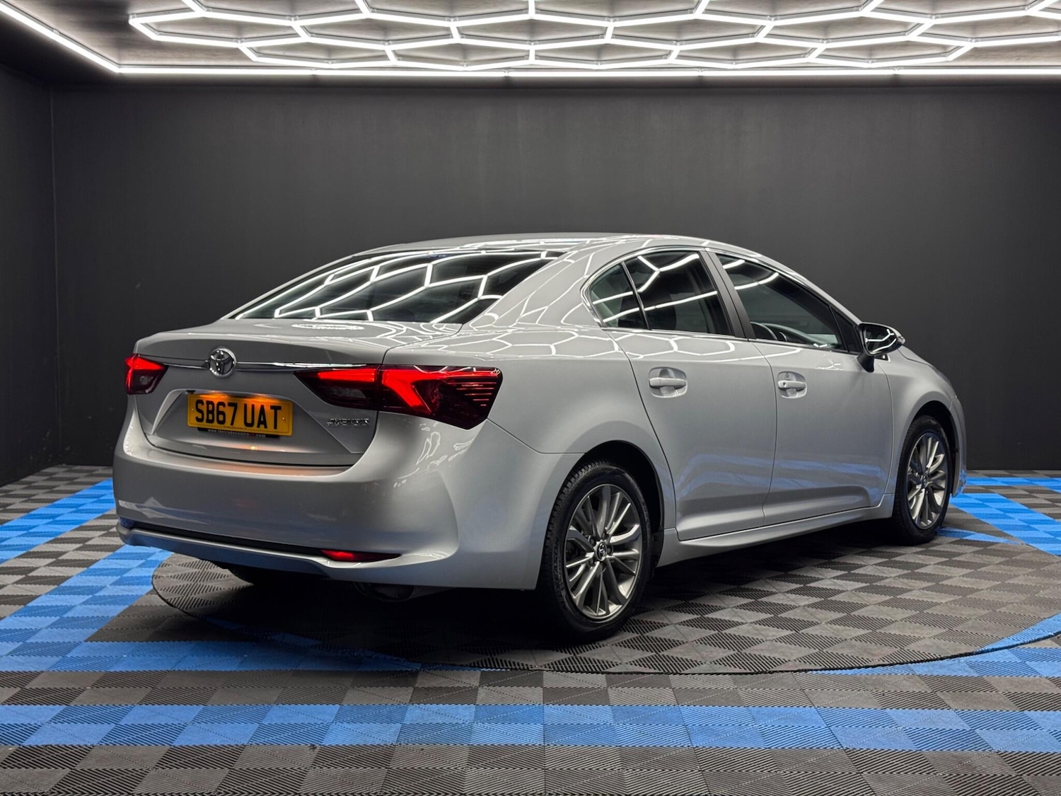 Used Toyota Avensis 2017 for sale - 76348754: Photo 5