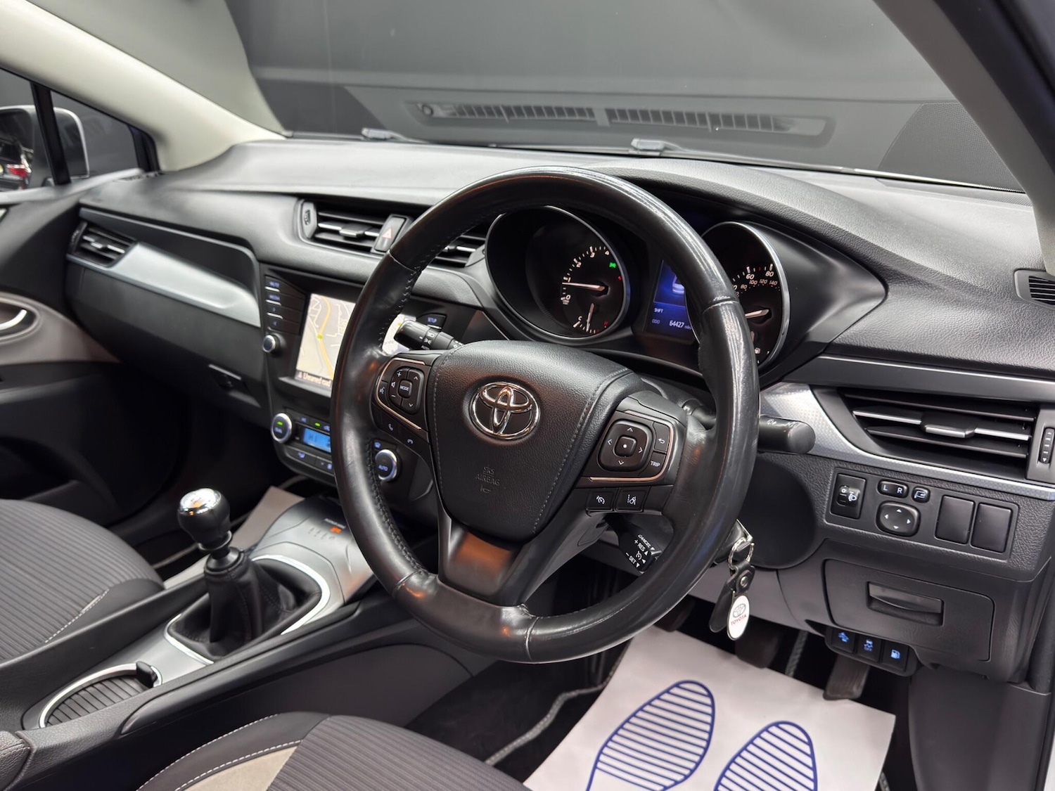 Used Toyota Avensis 2017 for sale - 76348754: Photo 9