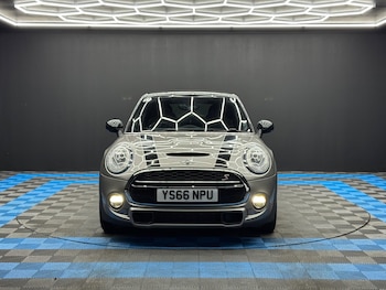 Used MINI Hatch 2016 for sale - 77017105: Photo