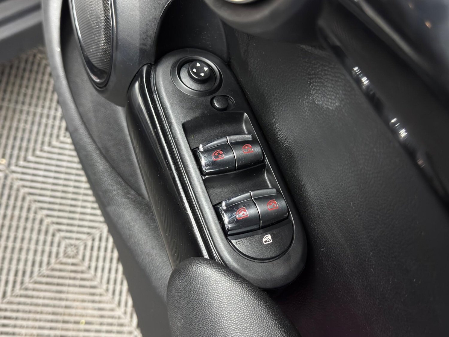 Used MINI Hatch 2016 for sale - 77017105: Photo 44