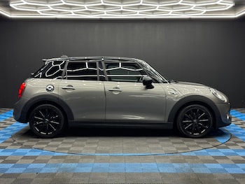 Used MINI Hatch 2016 for sale - 77017105: Photo