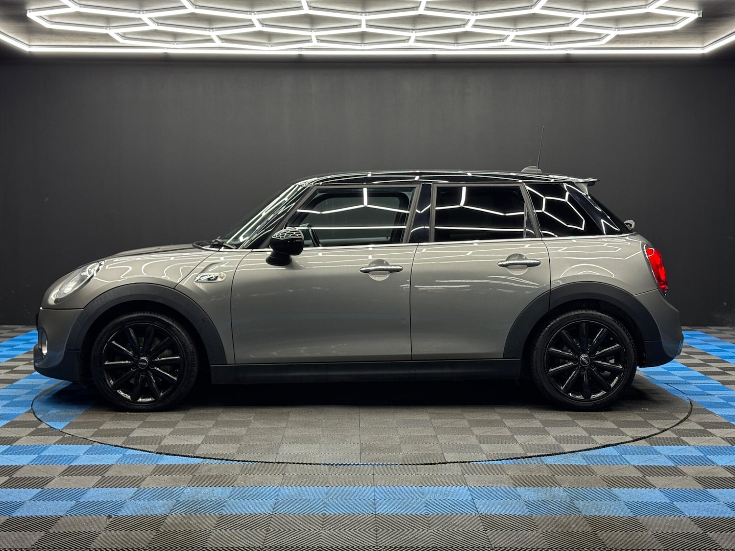 Used MINI Hatch 2016 for sale - 77017105: Photo 8