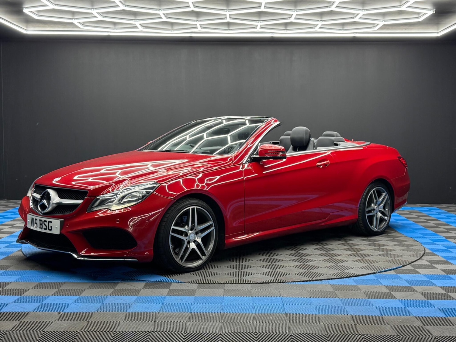 Used Mercedes-Benz E-Class 2014 for sale - 76136921: Photo 3