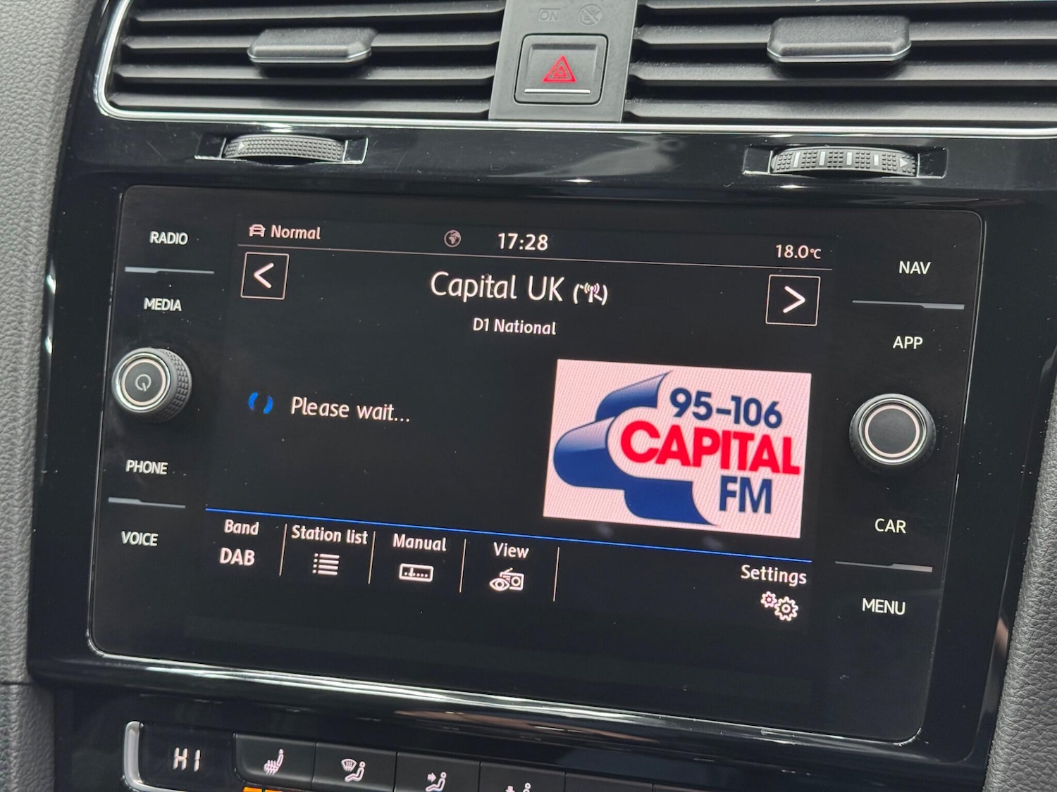 Used Volkswagen Golf 2017 for sale - 76457309: Photo 29