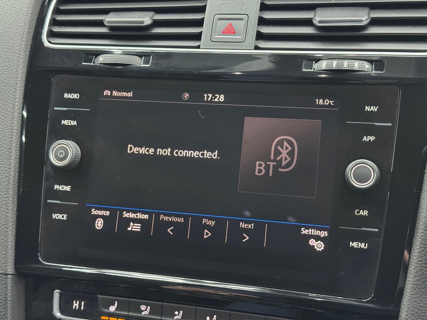 Used Volkswagen Golf 2017 for sale - 76457309: Photo 30