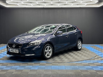 Used Volvo V40 2012 for sale - 75449797: Photo