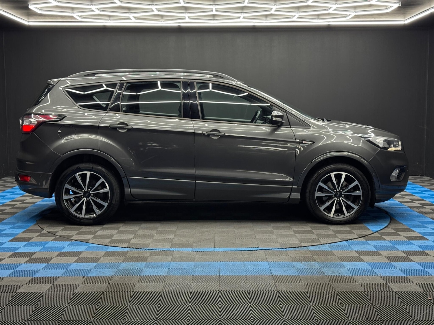 Used Ford Kuga 2017 for sale - 77050007: Photo 4