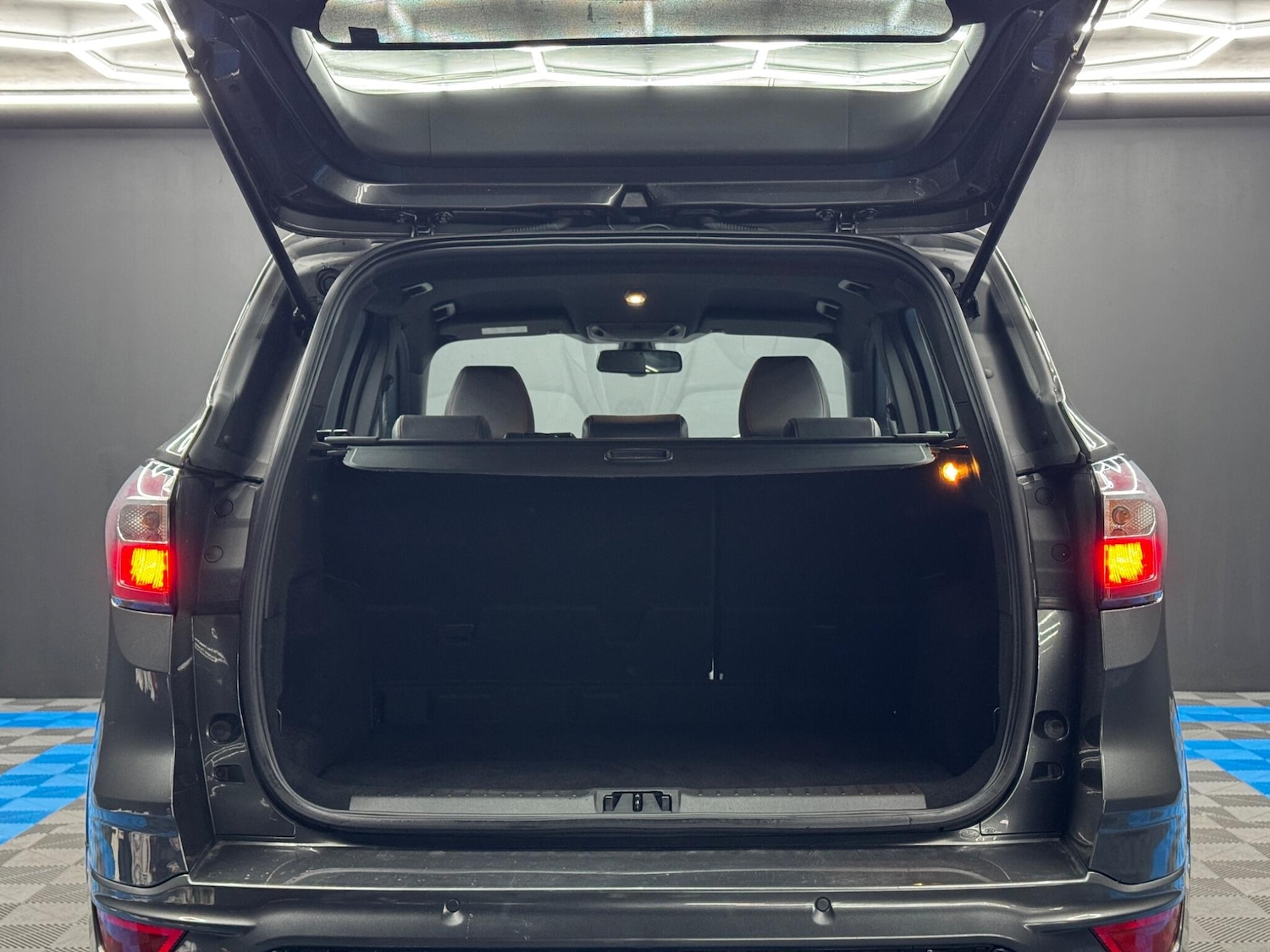 Used Ford Kuga 2017 for sale - 77050007: Photo 40