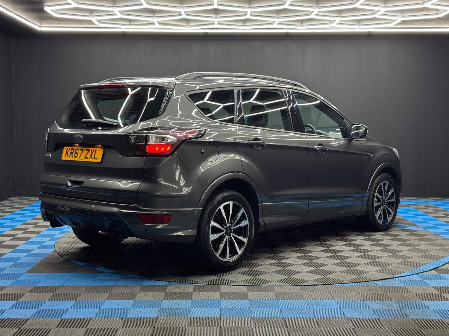 Used Ford Kuga 2017 for sale - 77050007: Photo 5