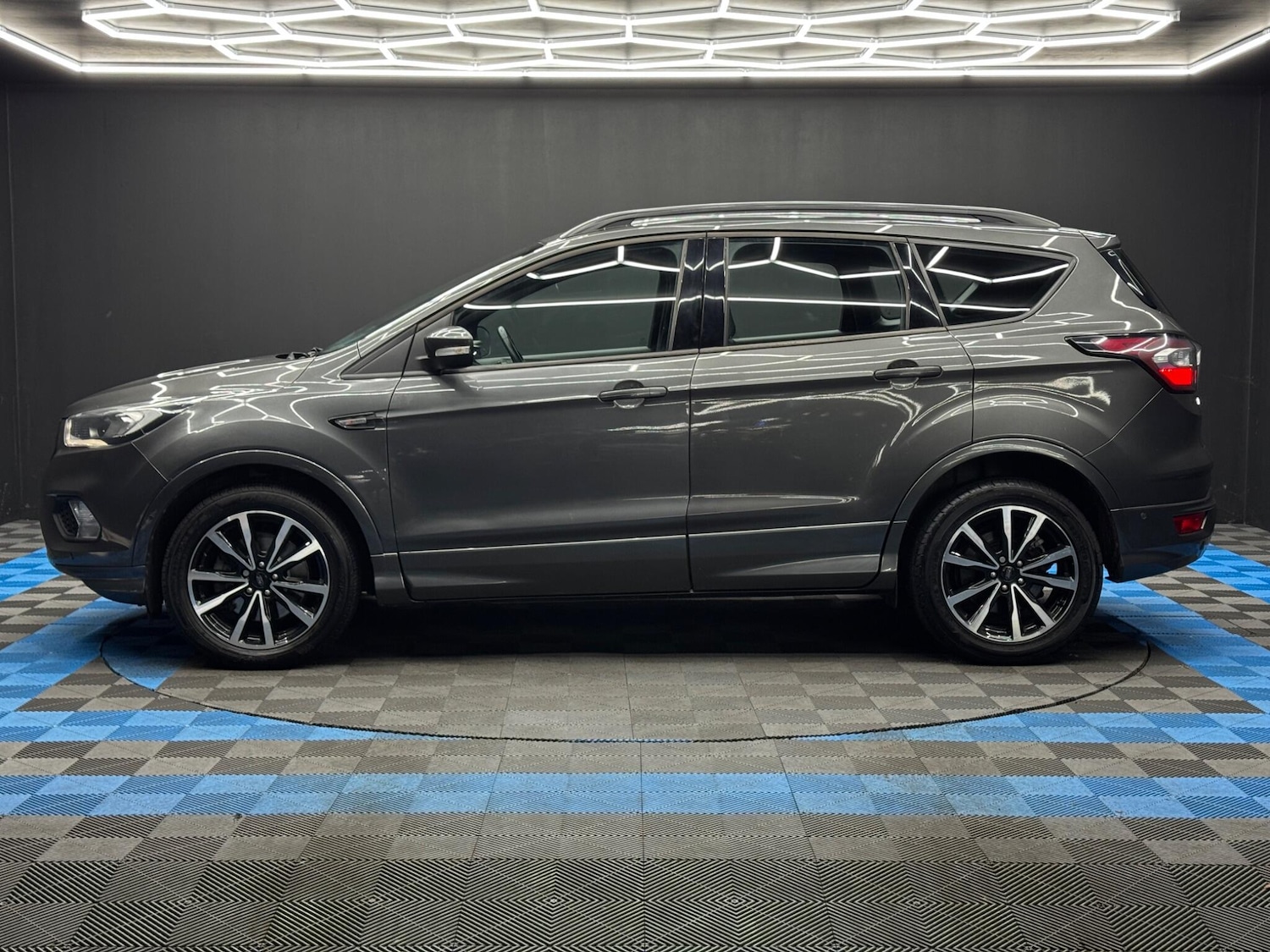 Used Ford Kuga 2017 for sale - 77050007: Photo 8