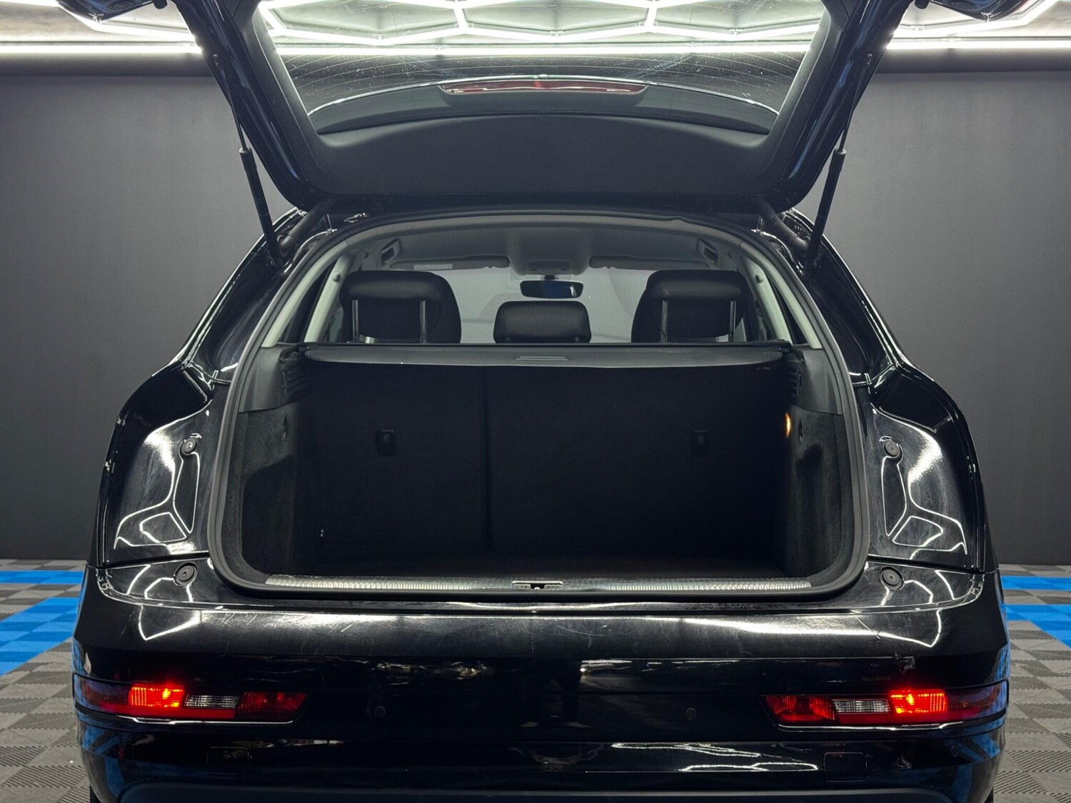 Used Audi Q3 2018 for sale - 76592500: Photo 36