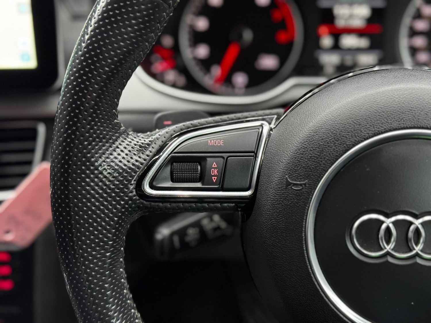 Used Audi A4 2014 for sale - 76549781: Photo 20