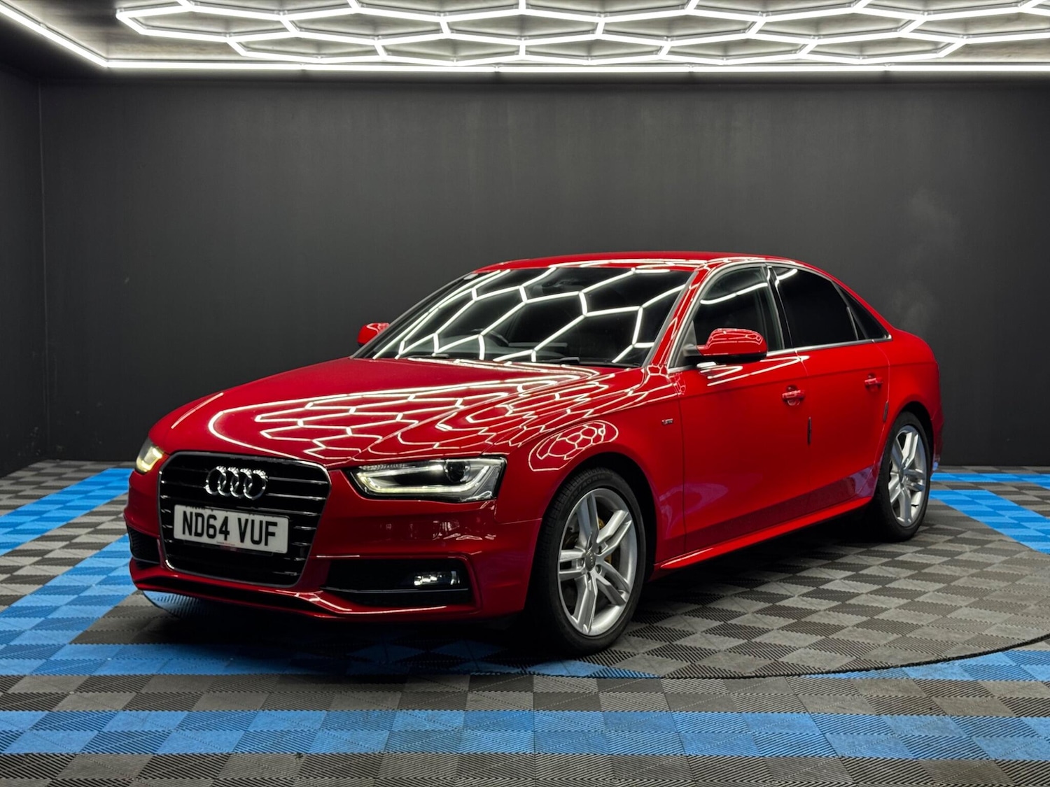 Used Audi A4 2014 for sale - 76549781: Photo 3