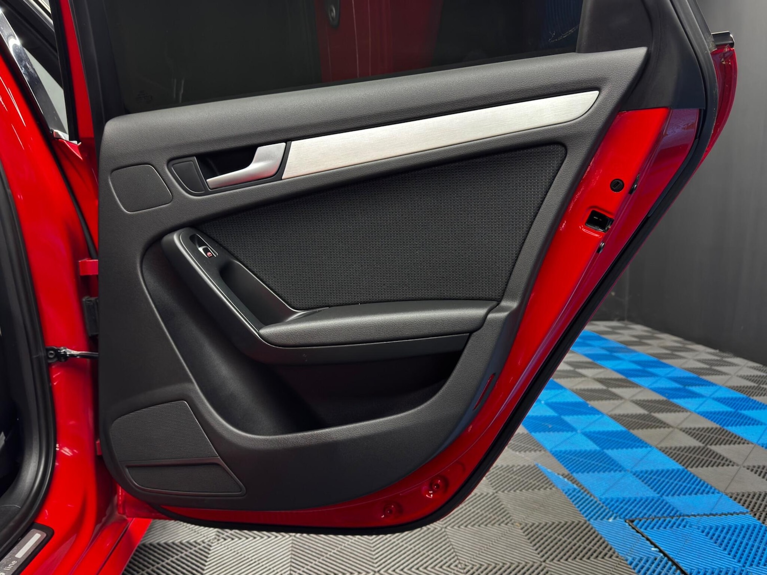 Used Audi A4 2014 for sale - 76549781: Photo 41