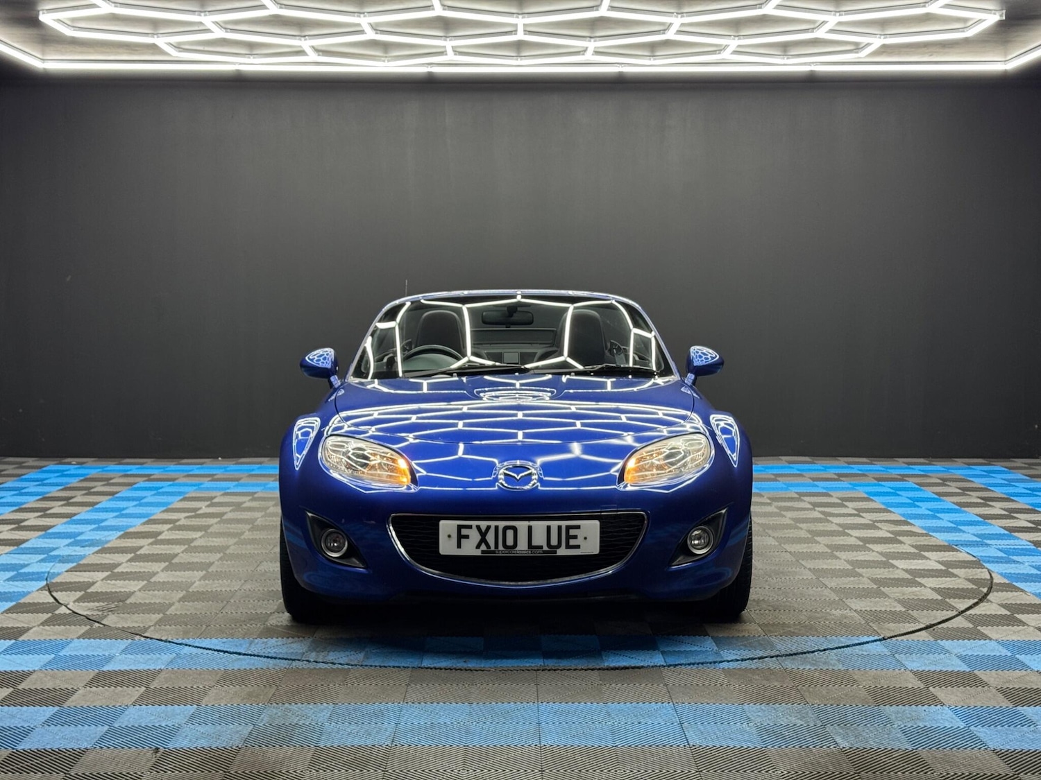 Used Mazda MX-5 2010 for sale - 77549725: Photo 2