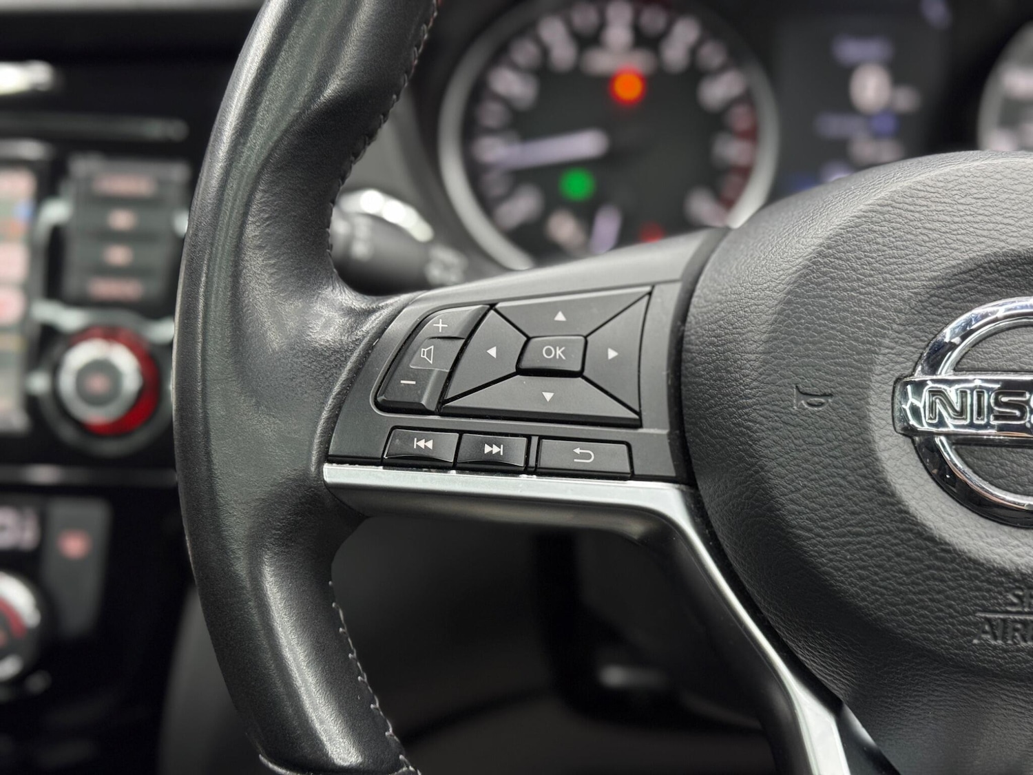 Used Nissan Qashqai for sale - 77853620: Photo 18