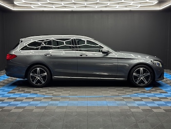 Used Mercedes-Benz C Class 2019 for sale - 77202468: Photo