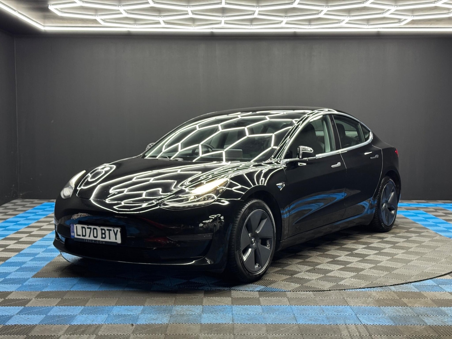 Used Tesla Model 3 for sale - 77794297: Photo 3