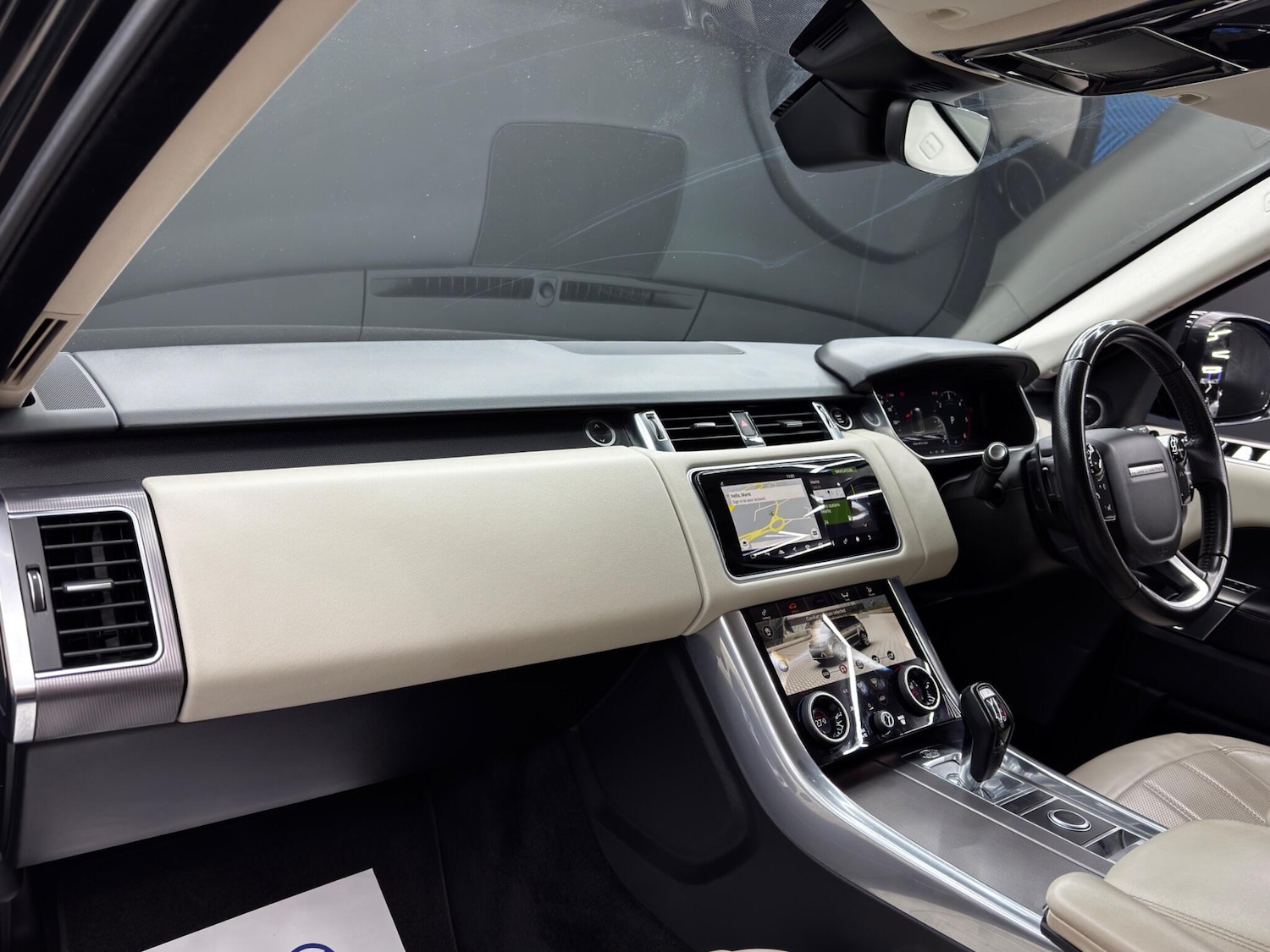 Used Land Rover Range Rover Sport 2018 for sale - 76645799: Photo 11