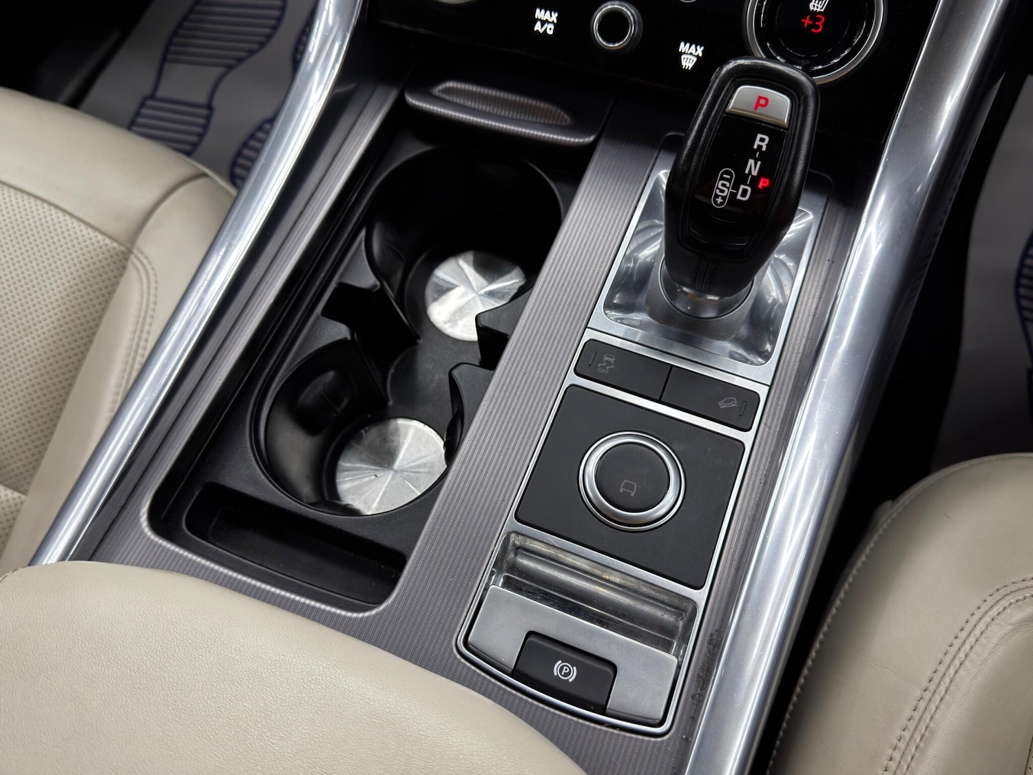 Used Land Rover Range Rover Sport 2018 for sale - 76645799: Photo 25