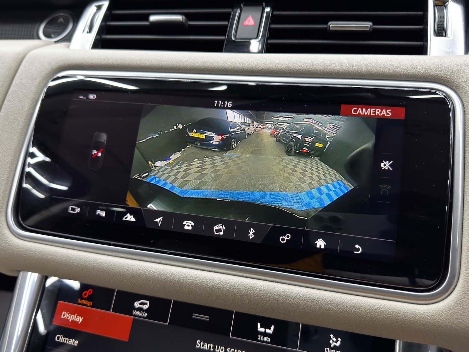 Used Land Rover Range Rover Sport 2018 for sale - 76645799: Photo 38