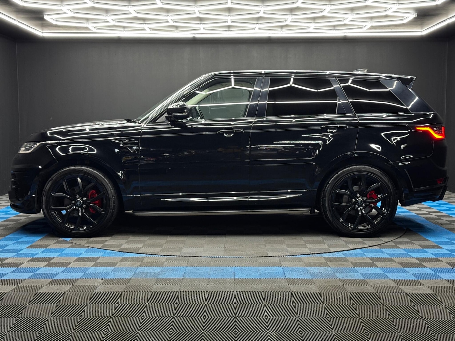 Used Land Rover Range Rover Sport 2018 for sale - 76645799: Photo 8