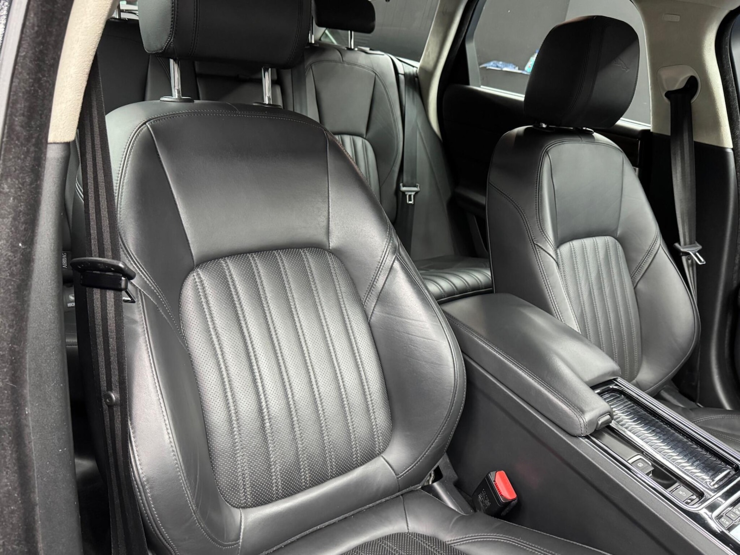 Used Jaguar XF 2018 for sale - 76537754: Photo 12