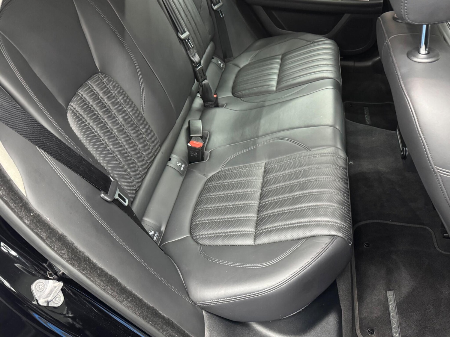 Used Jaguar XF 2018 for sale - 76537754: Photo 16