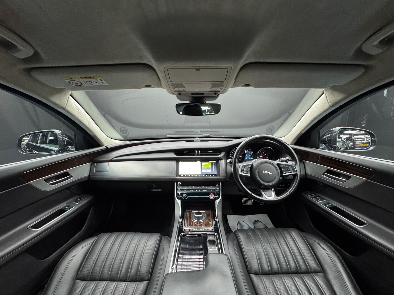 Used Jaguar XF 2018 for sale - 76537754: Photo 17