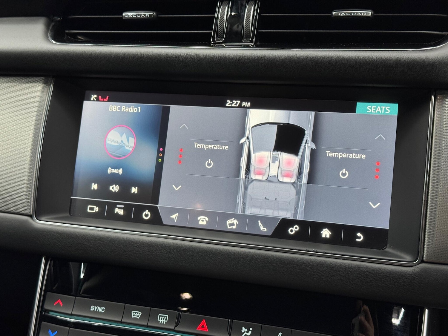 Used Jaguar XF 2018 for sale - 76537754: Photo 33