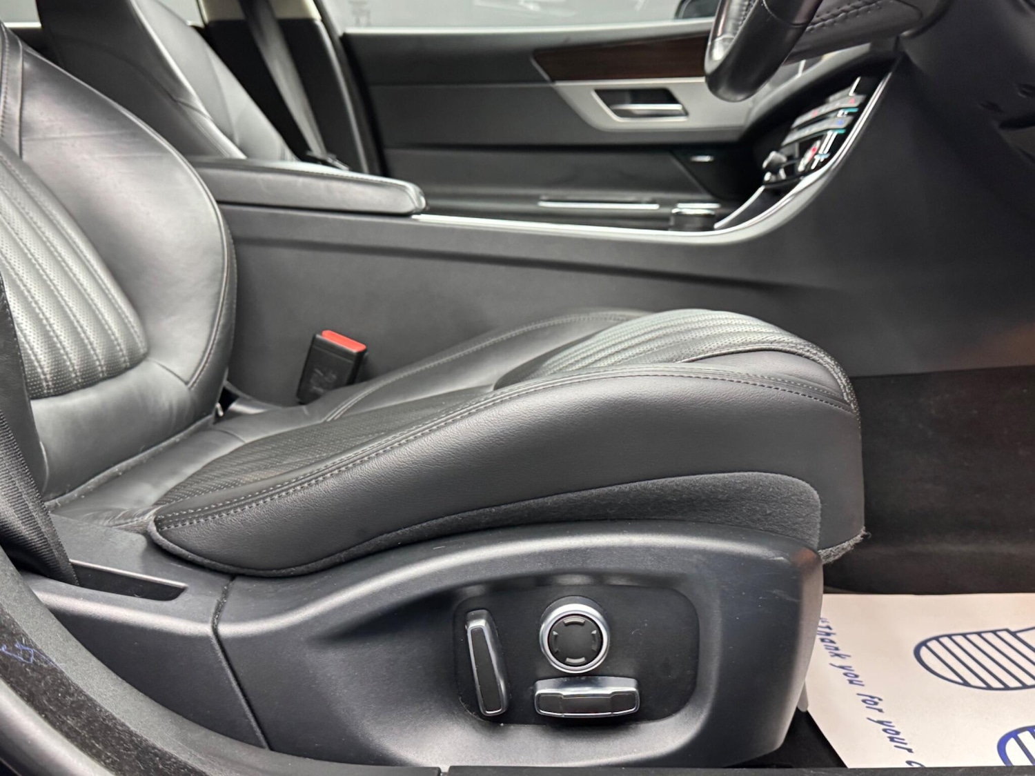 Used Jaguar XF 2018 for sale - 76537754: Photo 41