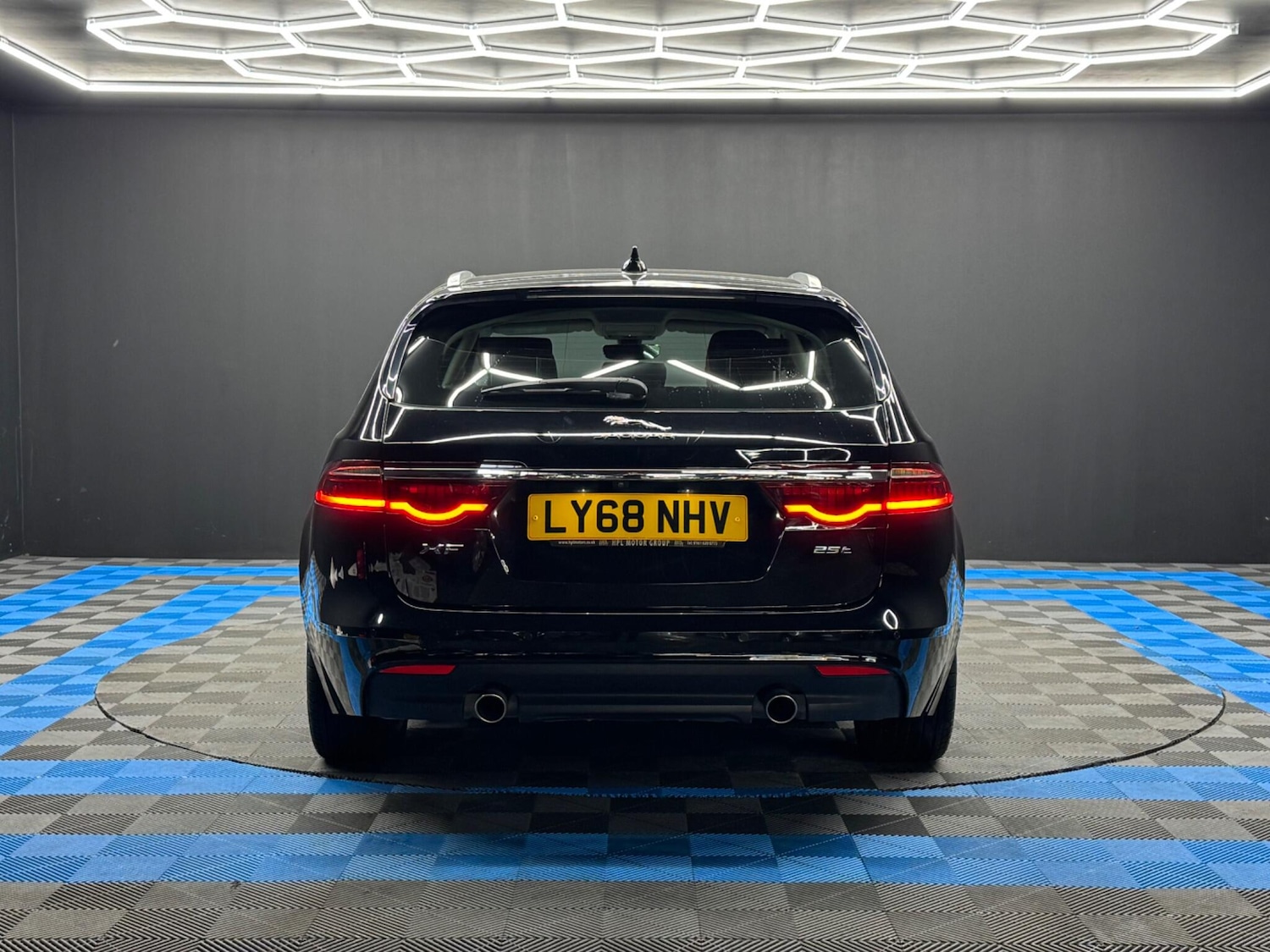 Used Jaguar XF 2018 for sale - 76537754: Photo 6