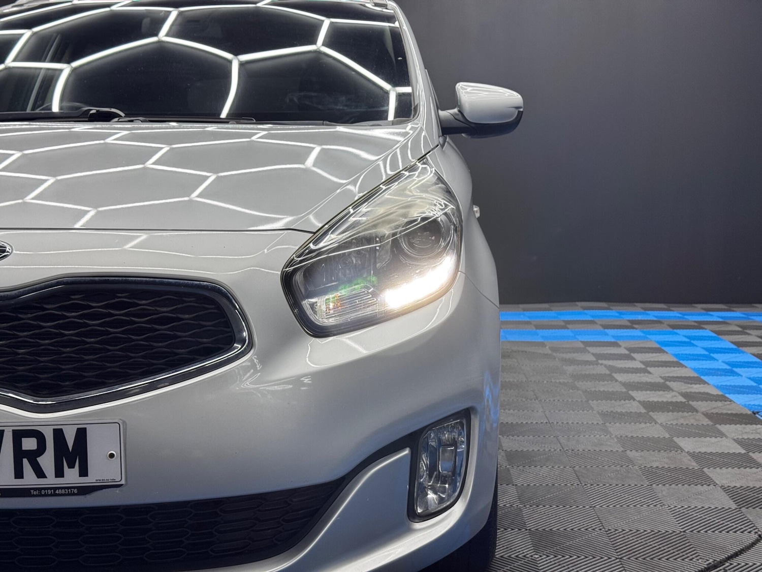 Used Kia Carens 2015 for sale - 76995889: Photo 39