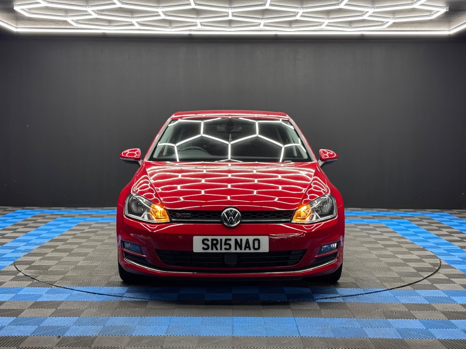 Used Volkswagen Golf 2015 for sale - 76688625: Photo 2