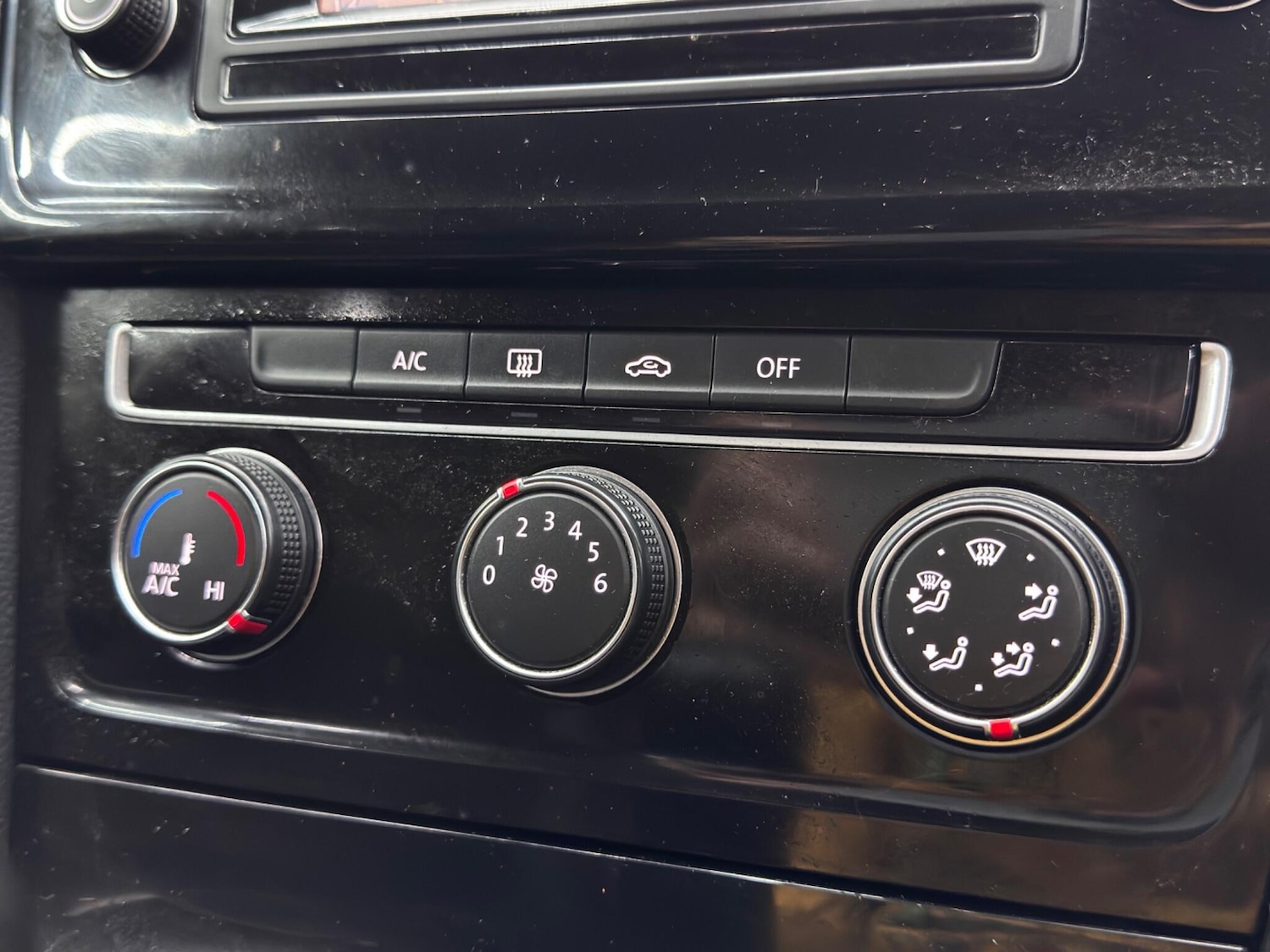 Used Volkswagen Golf 2015 for sale - 76688625: Photo 27