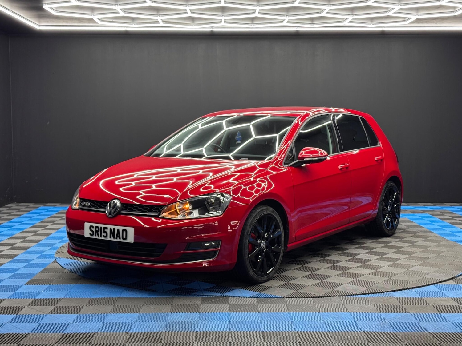 Used Volkswagen Golf 2015 for sale - 76688625: Photo 3