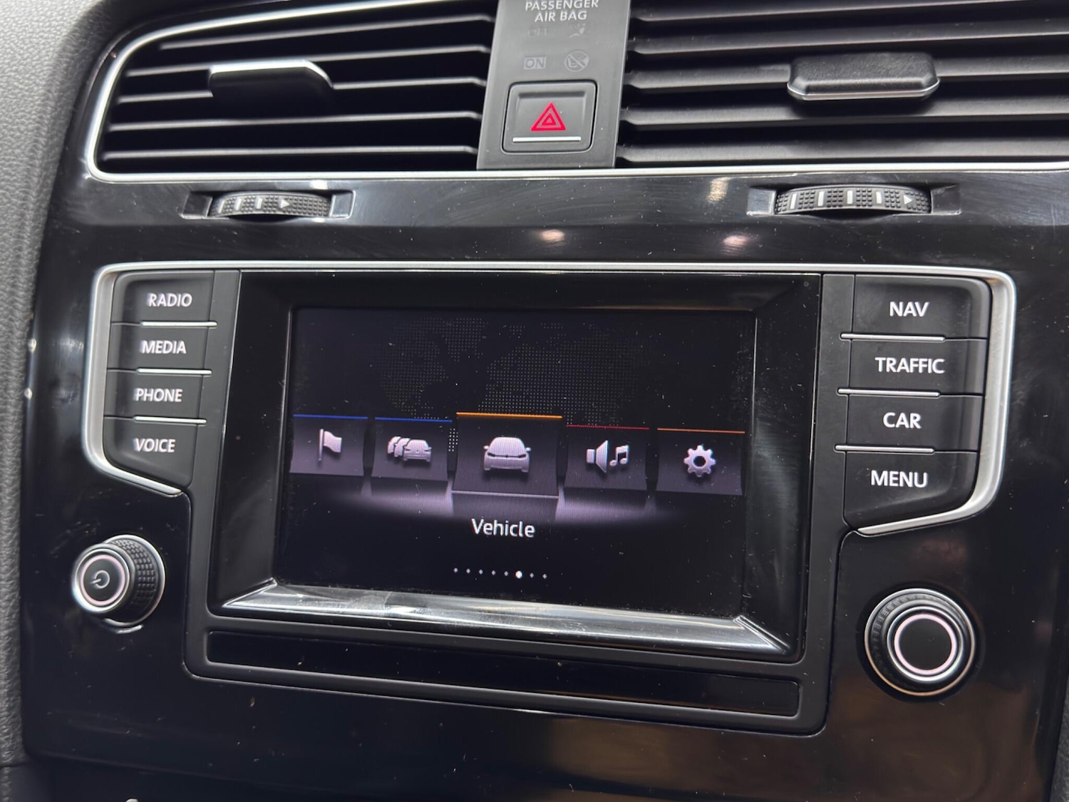 Used Volkswagen Golf 2015 for sale - 76688625: Photo 32