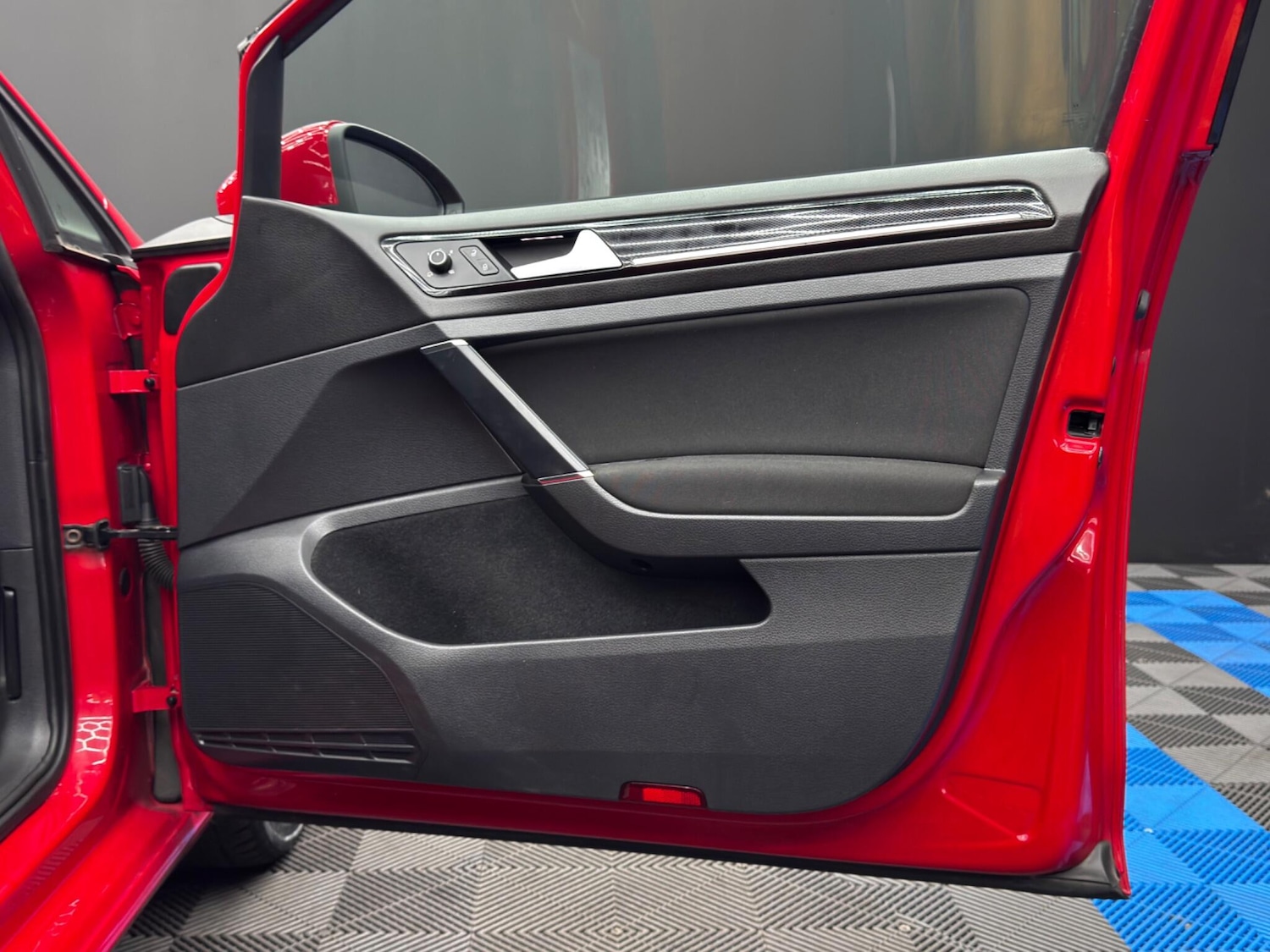 Used Volkswagen Golf 2015 for sale - 76688625: Photo 37