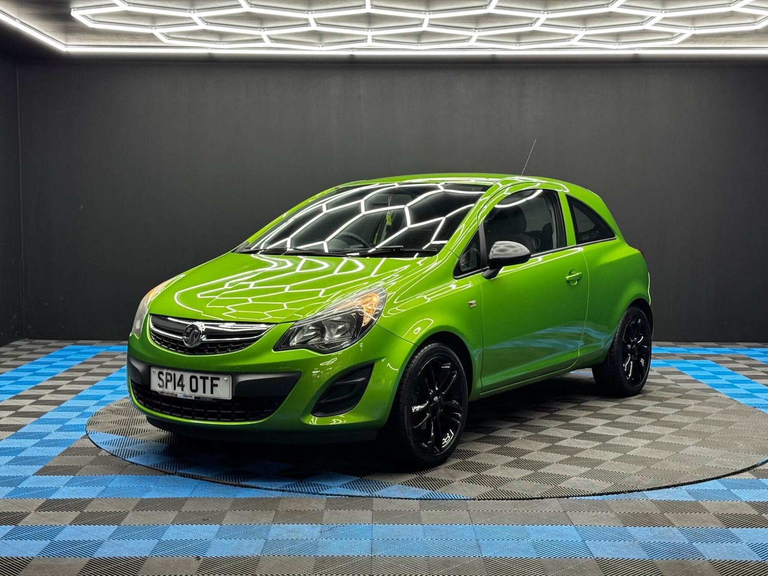 Used Vauxhall Corsa 2014 for sale - 76360415: Photo 3