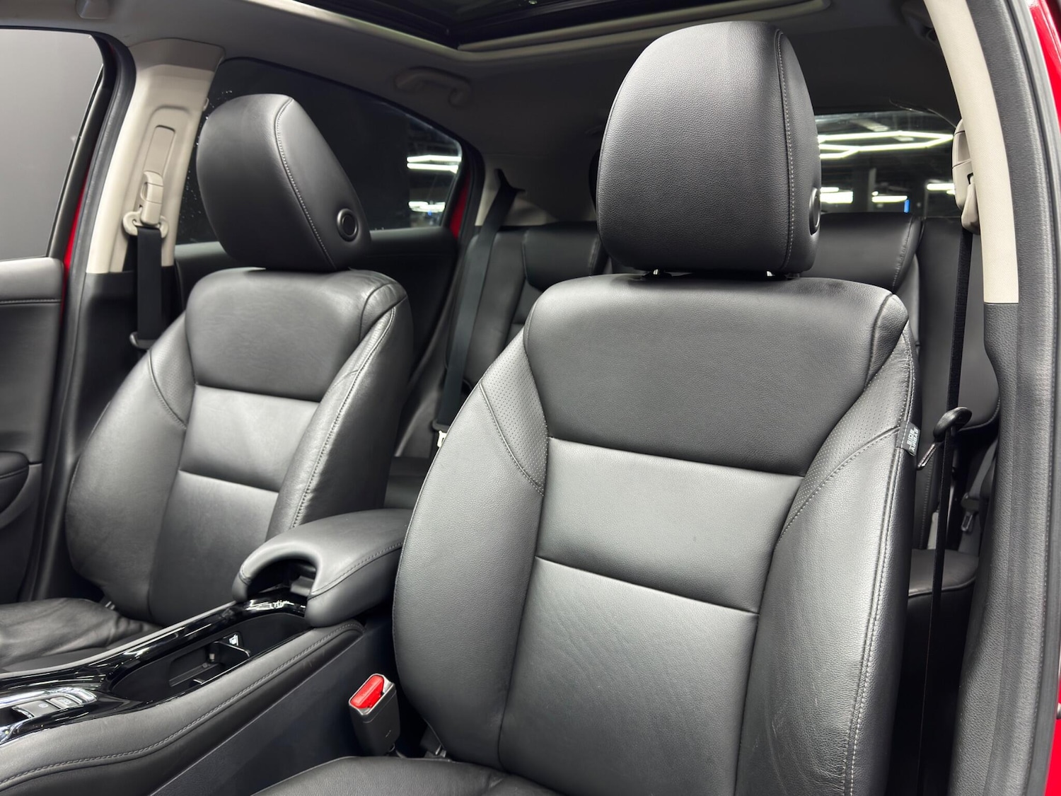 Used Honda HR-V 2017 for sale - 77550690: Photo 14