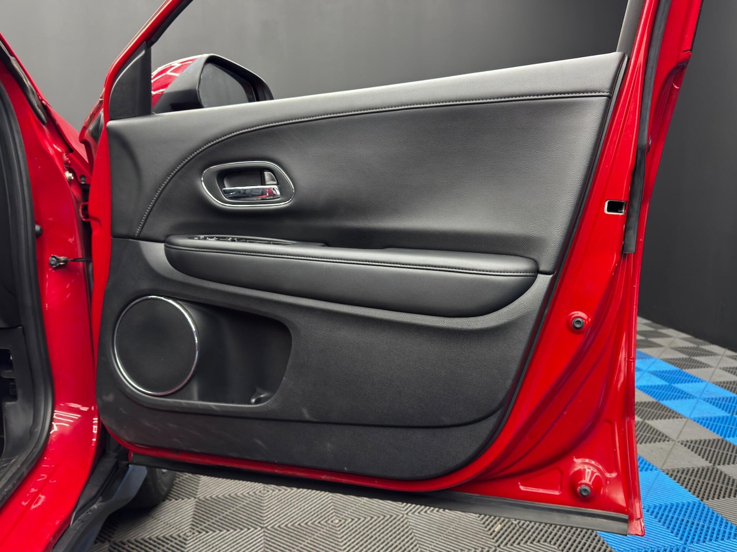 Used Honda HR-V 2017 for sale - 77550690: Photo 37