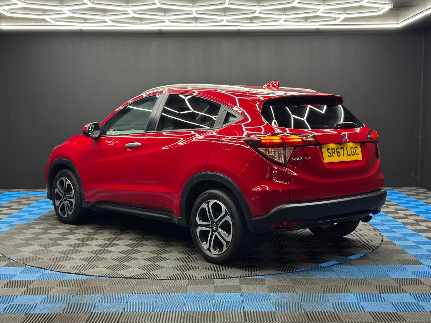 Used Honda HR-V 2017 for sale - 77550690: Photo 7