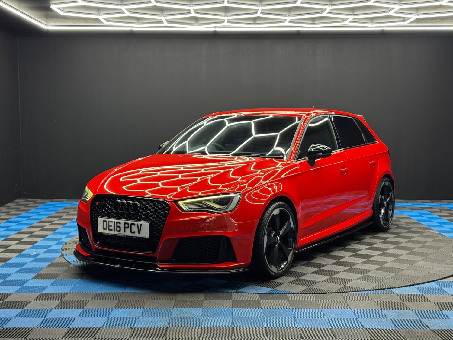 Used Audi RS3 2016 for sale - 76865208: Photo 3