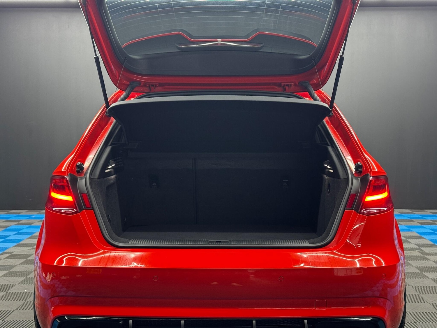 Used Audi RS3 2016 for sale - 76865208: Photo 37