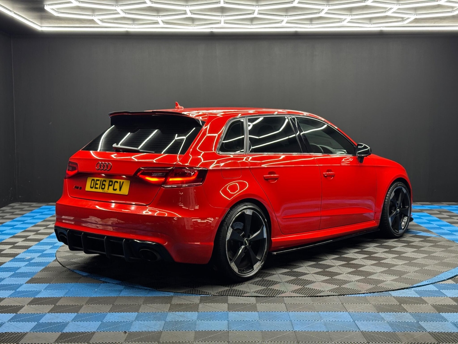 Used Audi RS3 2016 for sale - 76865208: Photo 5
