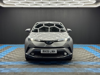 Used Toyota C-HR 2019 for sale - 79255970: Photo