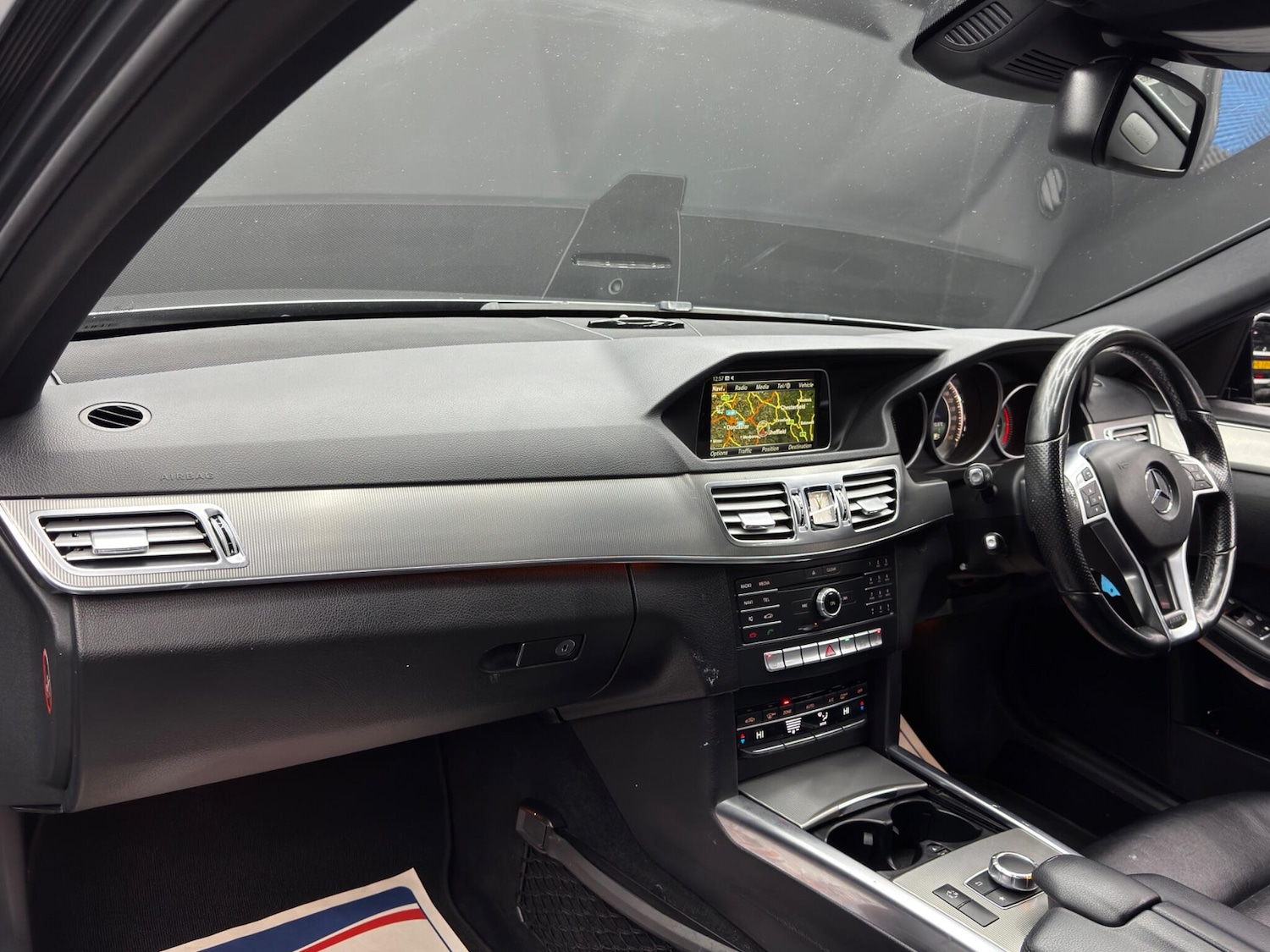 Used Mercedes-Benz E Class 2015 for sale - 77738581: Photo 11