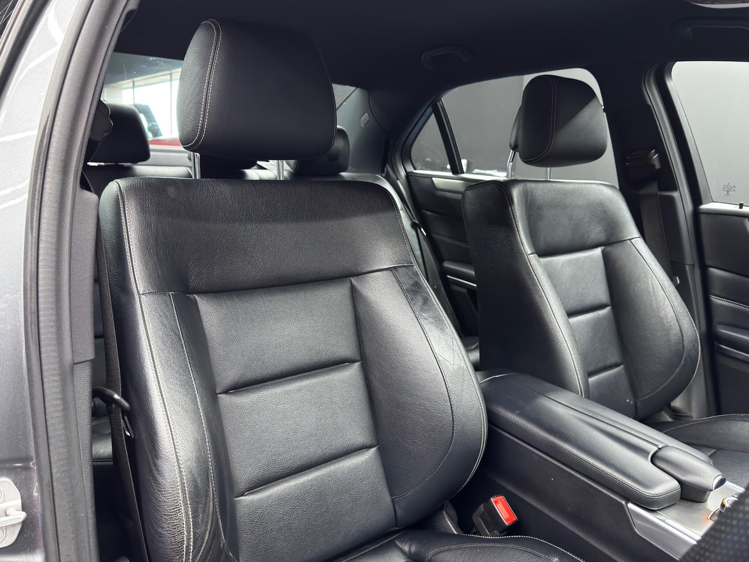 Used Mercedes-Benz E Class 2015 for sale - 77738581: Photo 12