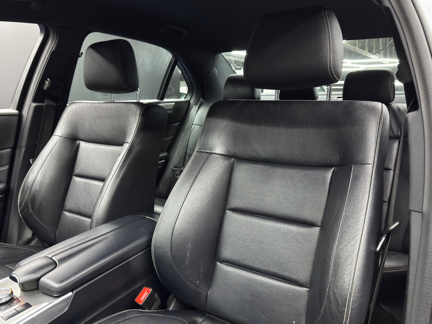 Used Mercedes-Benz E Class 2015 for sale - 77738581: Photo 14